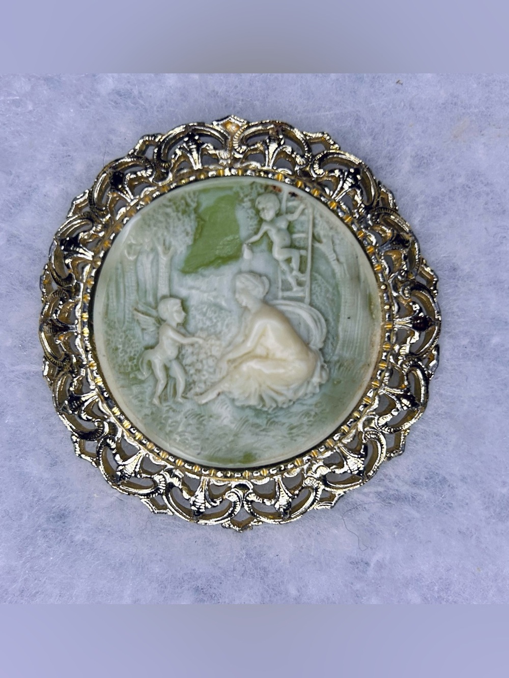 Vintage Romantic Cameo Style Convertible Brooch Pendant (1968-73)